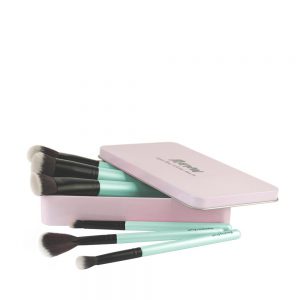Raww brand super soft makeup brush set with metal container opened